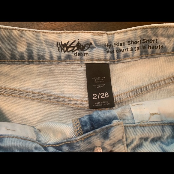 Mossimo High Rise Shorts - Picture 6 of 6